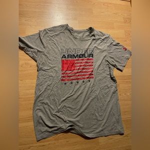 XL Under Armor Athletic Shirt